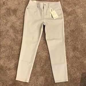 d.jeans New York tan ankle pants, size 10.